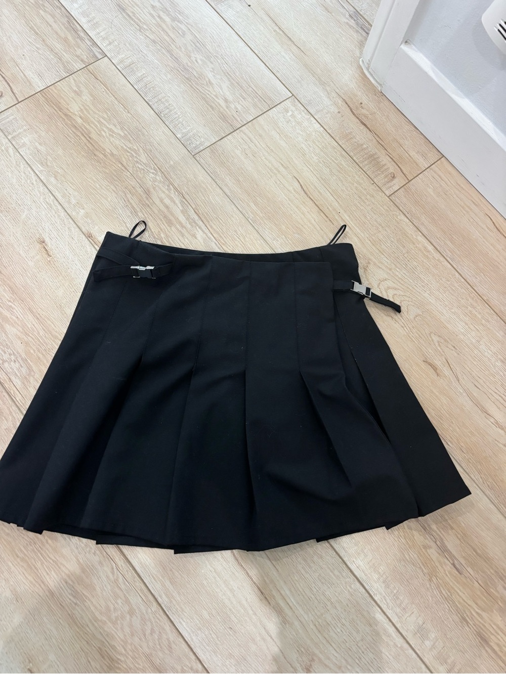 Zara Black soft pleat Skater Mini Skirt with wrap design Buckle Straps